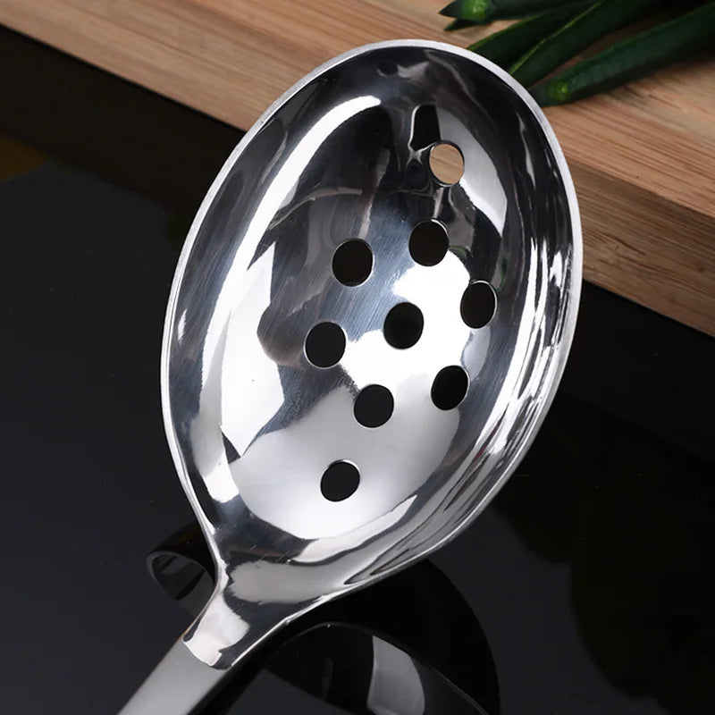 Cuchara coladora de acero inoxidable para ollas calientes