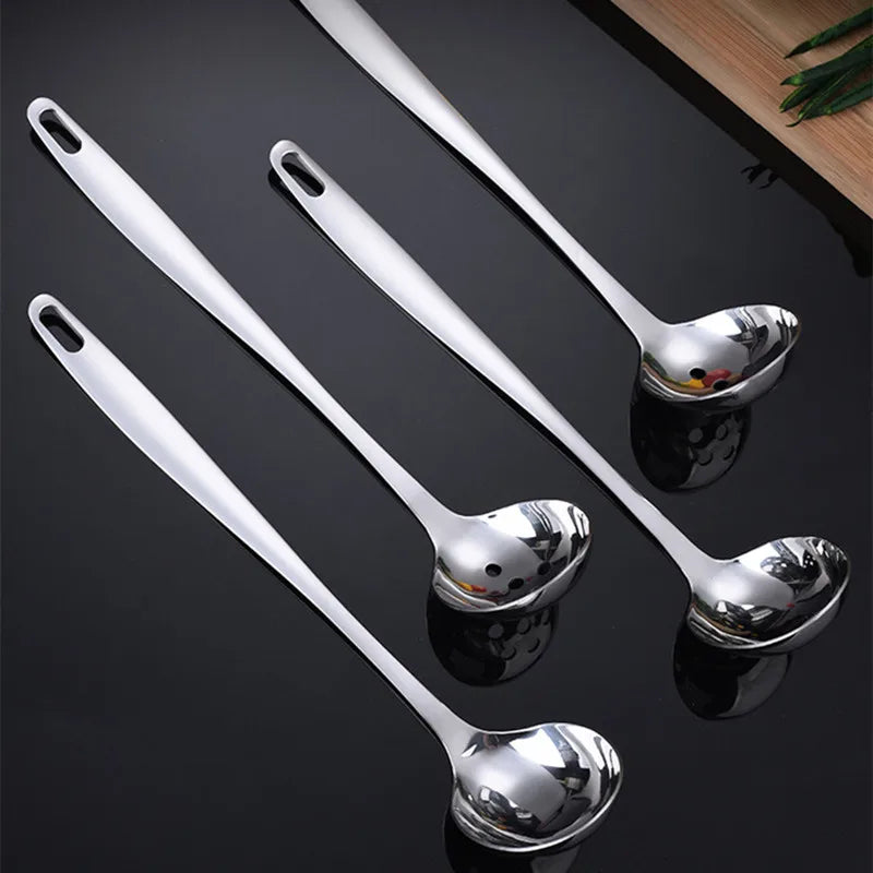 Cuchara coladora de acero inoxidable para ollas calientes