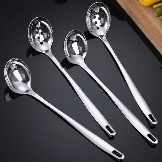 Cuchara coladora de acero inoxidable para ollas calientes